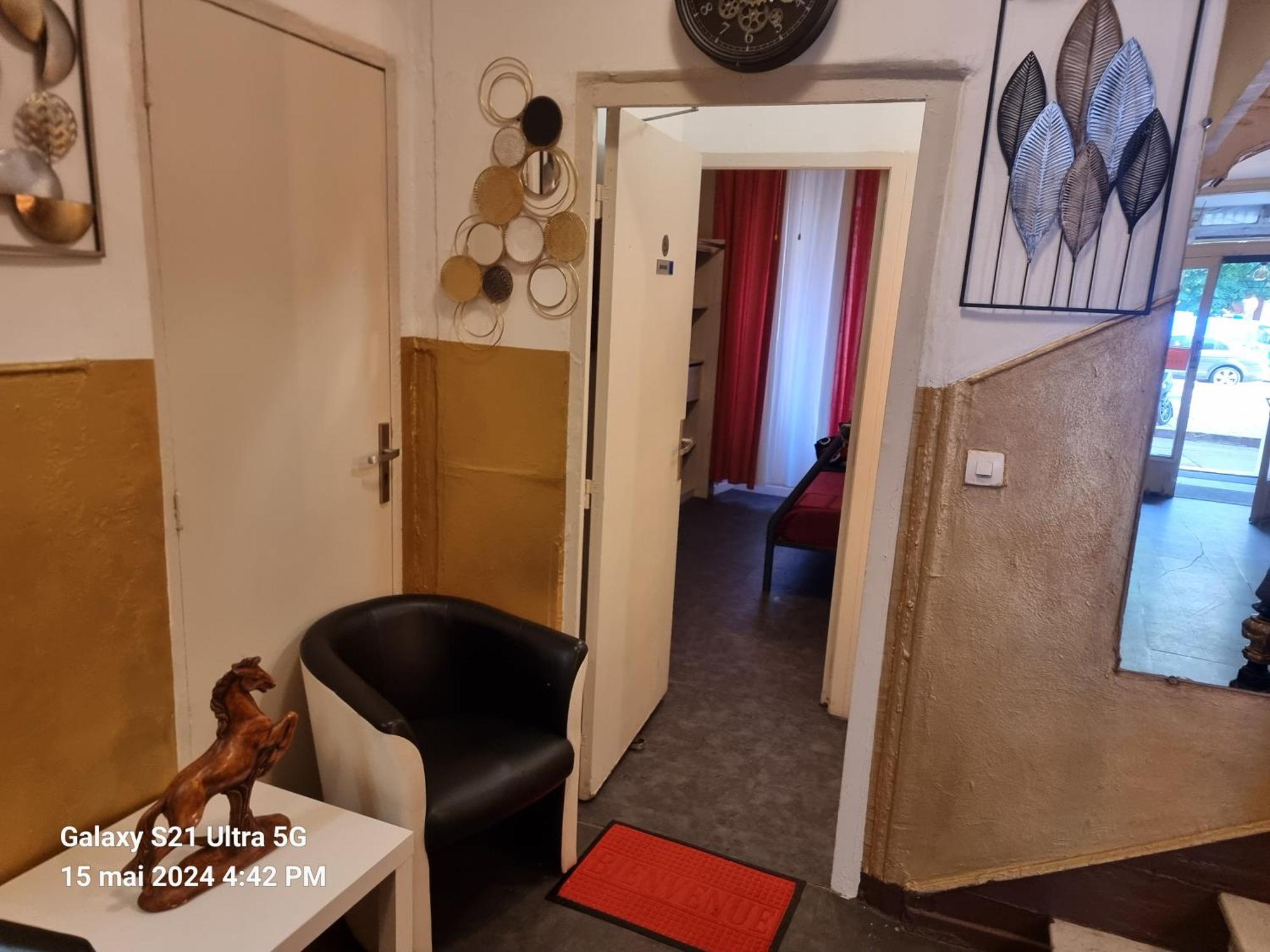 Hotel Des Allees Marseille Room photo